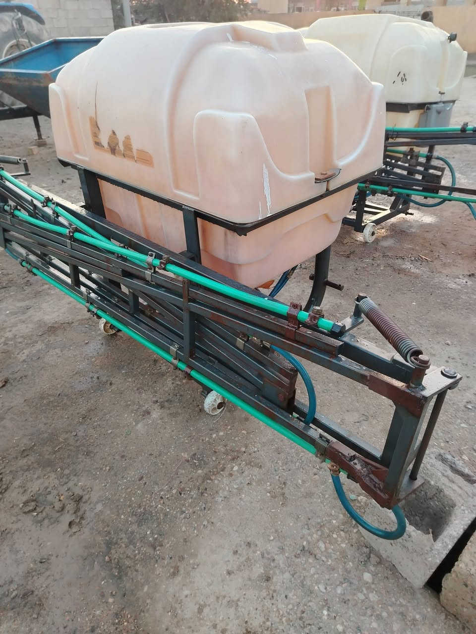 للبيع مرشات نضافه فووول شرط الفحص  *********** ***********
