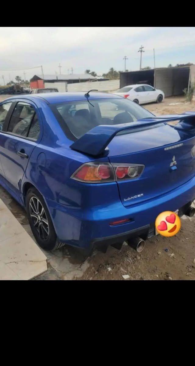 السلام عليكم مسيوبيشي لانسر قرش 2017 حادث جانبي تبديل وصبغ باب الراكب مع صبغ الباب الخلفي لمطابقة اللون و معجون وصبغ في الجاملغ الخلفي جهة قبق البانزينن
السياره ماشيه بحدود 83 الف كيلو متر حقيقي قابل للزياده
رقم اربيل شبه مميز
فول تحكم ستيرن 
كامره دواره
شاشة كبيرة
لايت عالي ناصي زينون
نظام اقتصادي ايكو
كير اوتماتيك مع وجود شفتات كير عادي بالستيرن
كير مكينه كفاله مع تبديل حدادية جديده 
السياره جاهزه مكانه بالعماره السعر 105 وبيها مجال بسيط للاستفسار ***********
