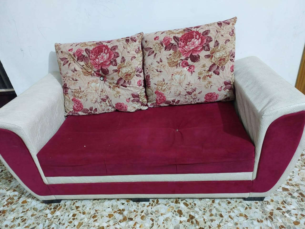 غراض للبيع عنوان كربلاء اي ستفسار خاص متواجده


**إذا كنت صاحب هذا الإعلان وتريد حذفه لأي سبب، رجاءا أرسل رسالة إلى الدعم الفني**