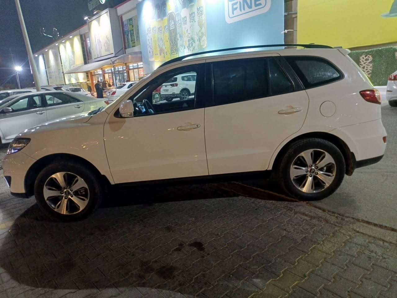 سلام عليكم سنتافيا موديل 12 خليجي رقم اربيل الدولي حداديه ميه بل ميه تبريد خير من الله 7 راكب 3 قطع تبريد فتحه اشاير مري مري شفط وباقي الموصفات المعروفه السعر 125 وبيه مجال سونار بل منشور مكاني نجف الاتصال ***********
