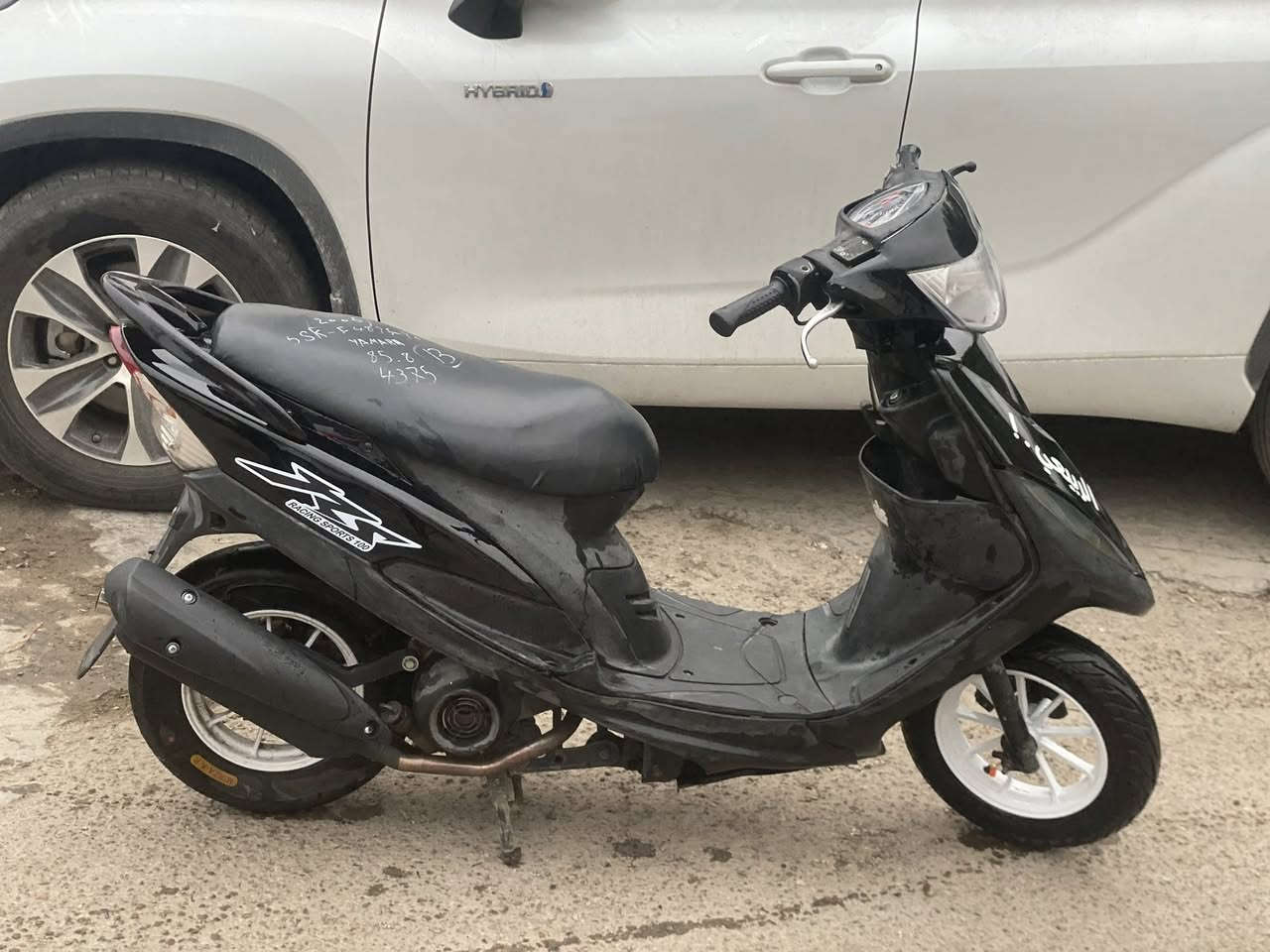 ماكس عدله للبيع كلشي بيها بلادي ماعدا سلف كفرات بيها وياله مشيفه صالنصه FM دراجه نكره سلف بكل وقت مانقصها شي السعر ٦٥٠ وبيها مجال حك الجيه عنواني بغداد الكراده رقمي ***********
