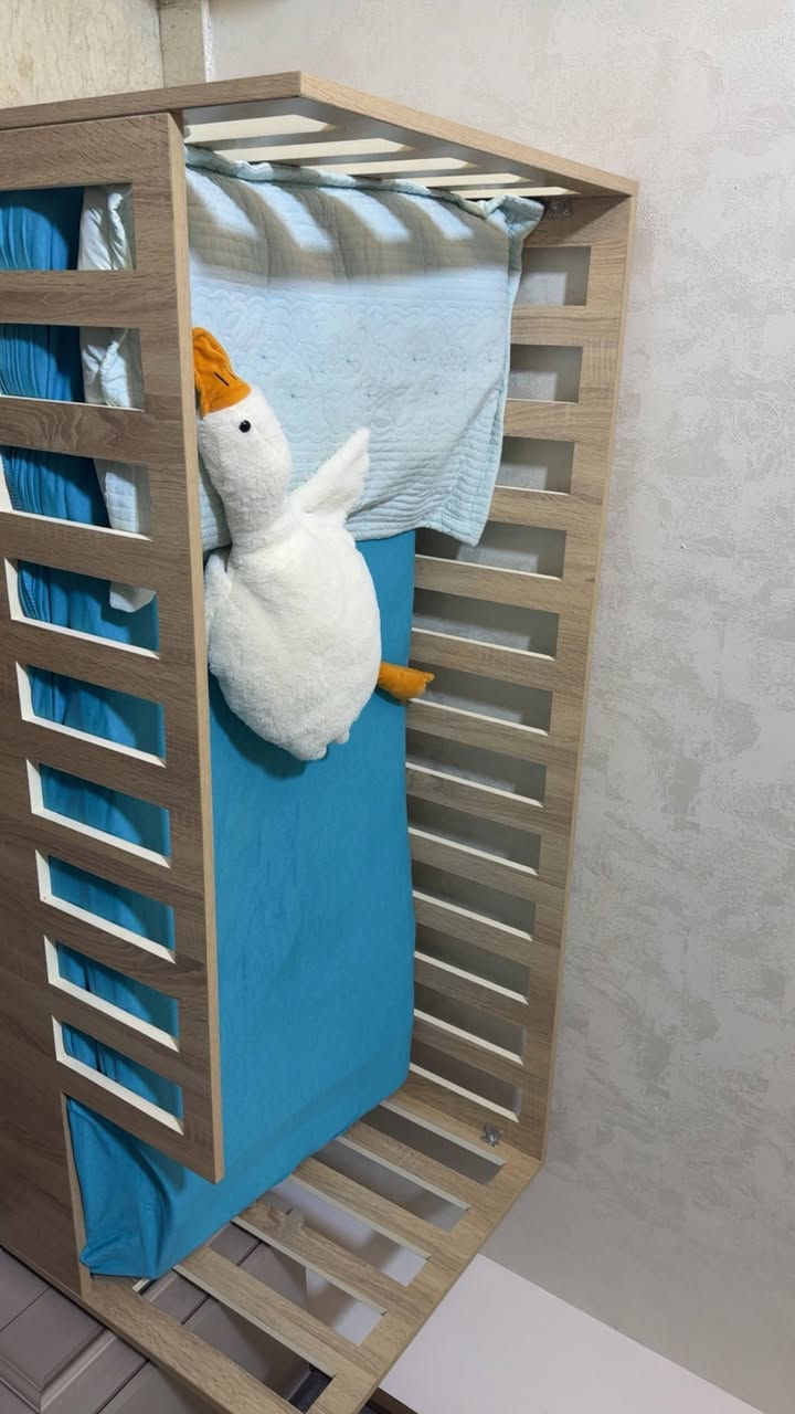 جرباية طفل مستعمل قليل ونظيفة جدا موديل ايكيا مع دوشك
قياس ١٦٠*٧٠  السعر ١٥٠


**إذا كنت صاحب هذا الإعلان وتريد حذفه لأي سبب، رجاءا أرسل رسالة إلى الدعم الفني**