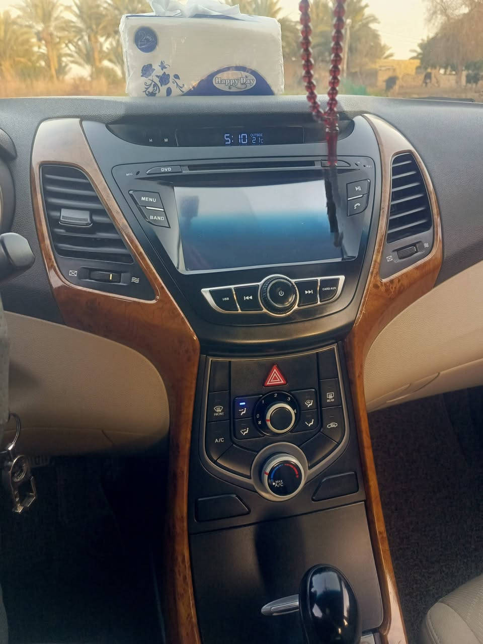 النترا ٢٠١٤ خليجي  كفاله عامه من الظربه والصبغ والتبديل رقم انكليزي بسمي محرك ١٨٠٠ ما مفتوح الكير الجيد شكل ١٦  بلاديه برغي ما مفتوح بيها فول مواصفات فتحة سقف تحكمات ويل كروم نظام ايكو اقتصادي سبيرها شرط ما نازل فابلون الشركه بيها وارظية الشركه تدفئه تبريد شاشه كامرا تخم تاير وباتري جديد حداديه مداور ثاني يوم هزه جديده سياره نظيفه جدا واستخدام شخصي على ايد وحده المكان الديوانيه المركز السعر ١٣٣ وبيها مجال  للاتصال عالرقم ‏‪***********‬‏
