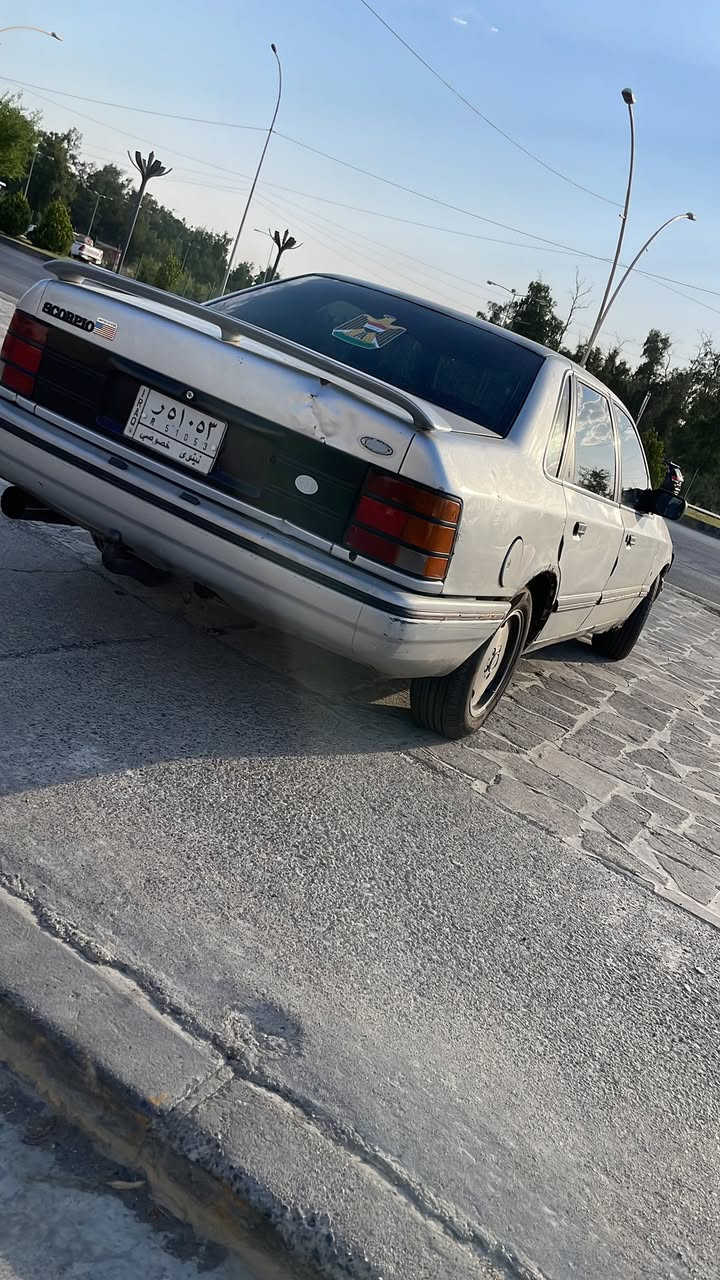 فورد سكوربيو للبيع مستعجل محرك قبغ اسود اخرس طخم نص داخل جديد بلادي وايرمنيه كلها شغاله من دعاميه لدعاميه قفل مركزي بصمه جديده تبريد ثلج جديد طخم تايرات جديد قبل سبوعين شديتهم ترايك لبغداد سياره مالبيت كلش حلوه وناعسه  ***********
