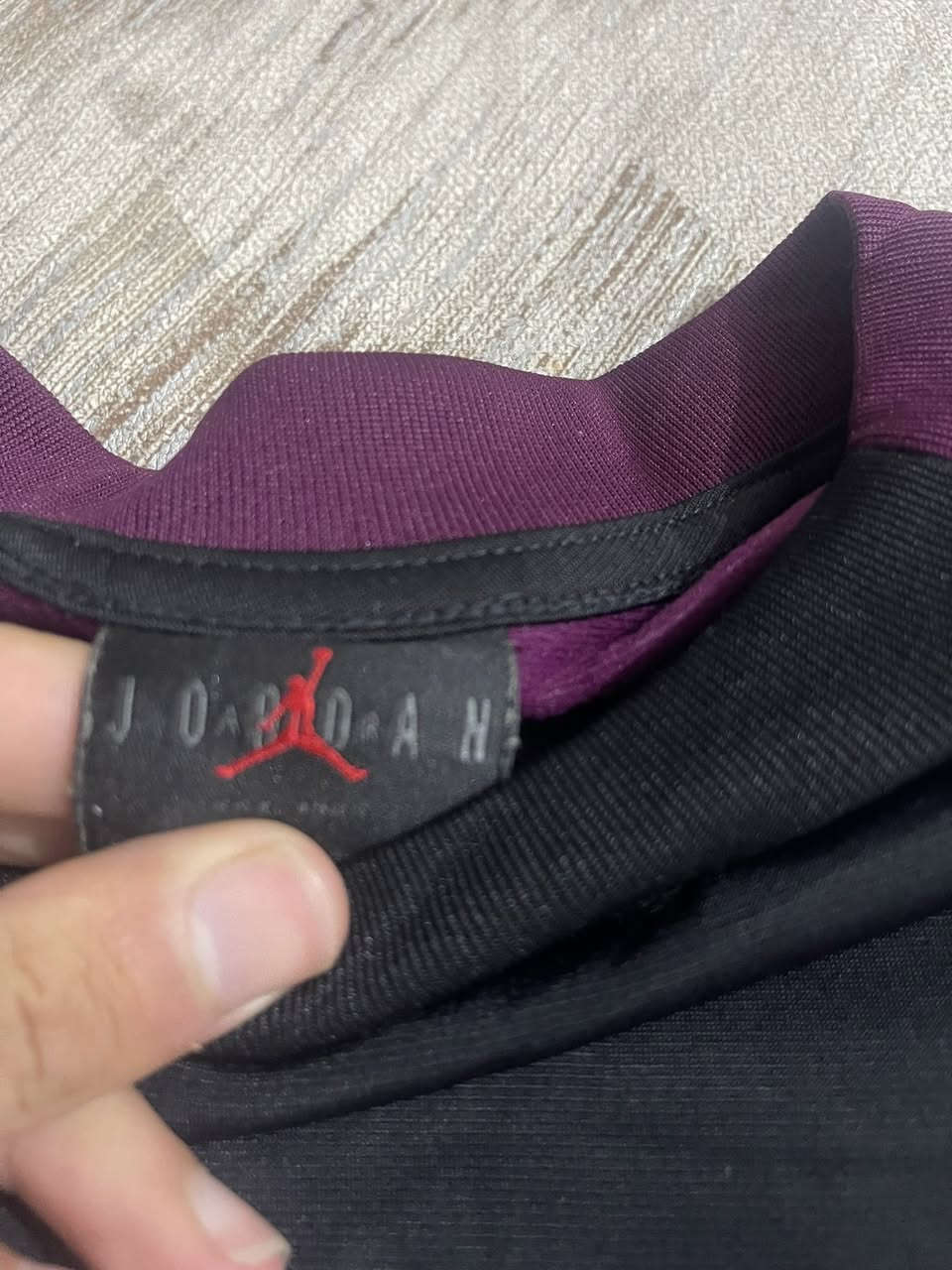 جوردن 
نادي باريس جوردن تحفه 
نضافه تامه 
القياس m

يتوفر توصيل كافه محافظات العراق 🚙


**إذا كنت صاحب هذا الإعلان وتريد حذفه لأي سبب، رجاءا أرسل رسالة إلى الدعم الفني**