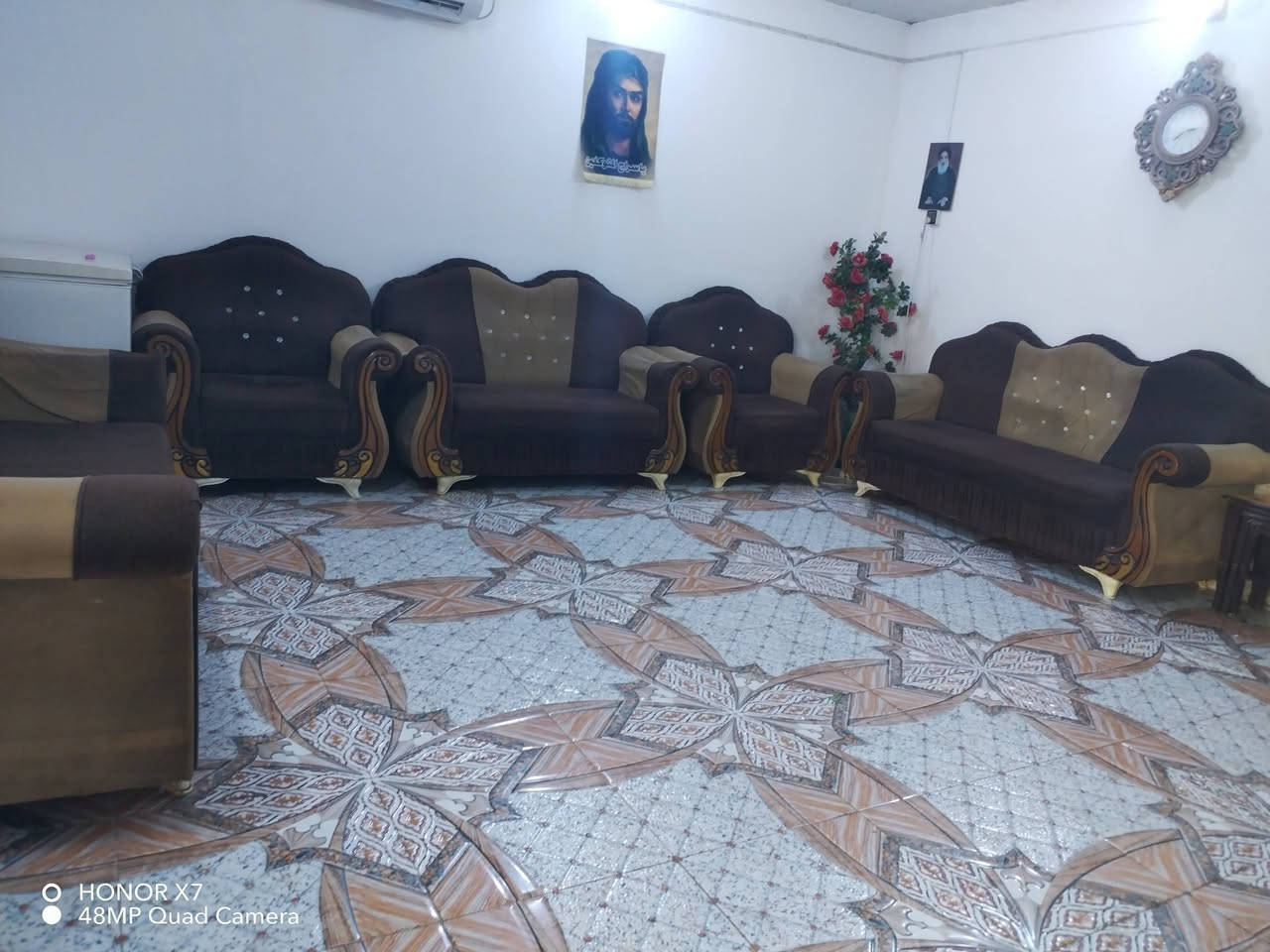 تخم قنفات للبيع خمس قطع عشر نفرات  وياهن تلبيس نضيفات بس بيهن كم وحدة التجوات منا ومنا عوزهن ترتيب 
سيت طبلات اربع طبلات سعرهن  كلهن 275  وبيهن مجال مكاني ناصرية حي الشهداء قرب محطة الكهرباء ***********

