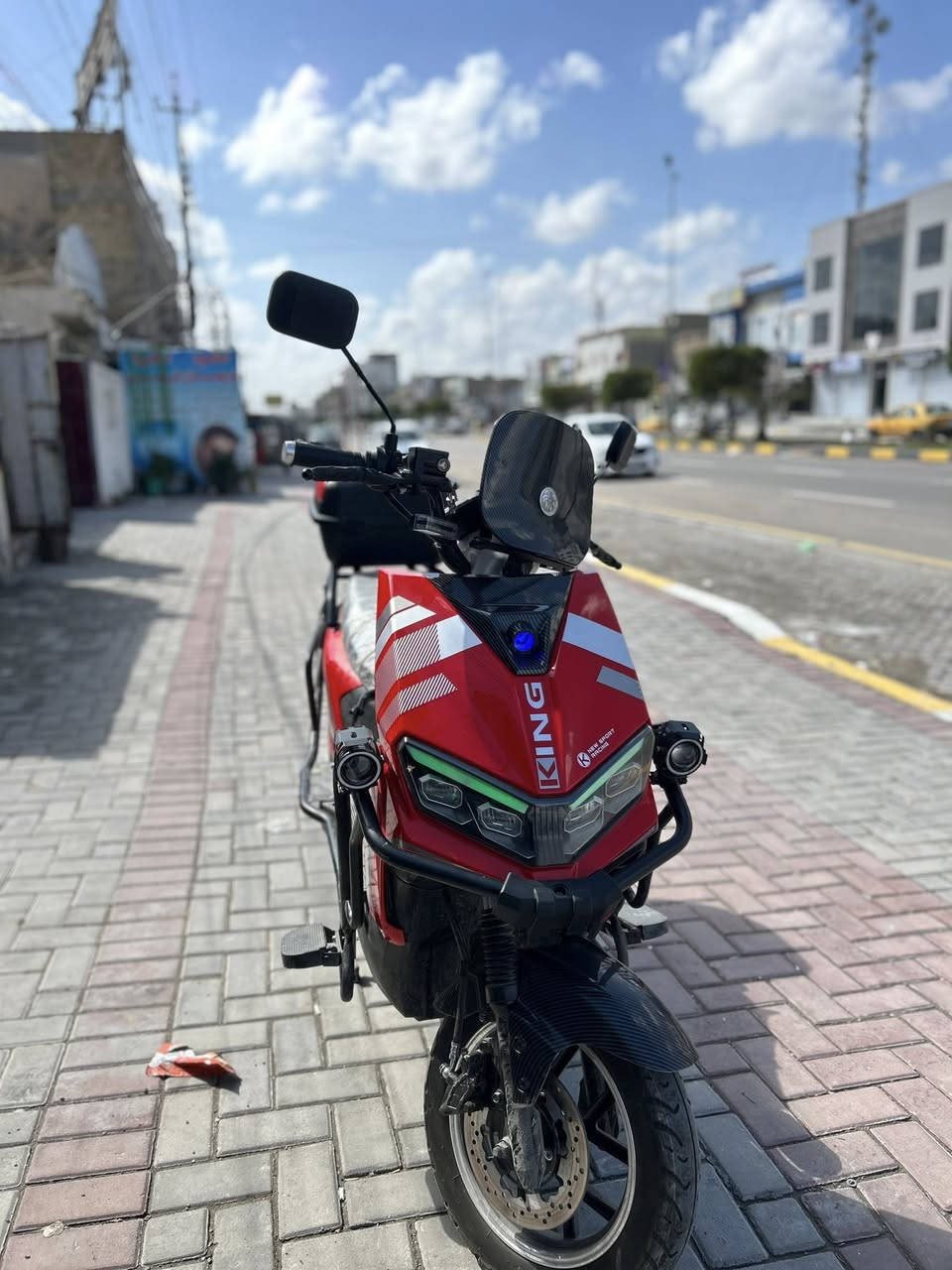 للمعلوميه  اخذتها بل الأقساط صارت عليه اب مليون و 800 سبب البيع مكان ماعندي دراجه لوك جديده تجي تفحص بطاريااتها يلا تأخذها  سعرها 900 مكاني بغداد الغزاليه

شحن سكنس 2025

1-درع 360 درجه 

2-بطاريات 6  جديده مماشي عليهن 

3- تمشيك 75 إلى 85, كيلو 

4- بيها مدخل شحن جهاز 

5- سماعات بلوتوث 

6- سرعتها 88 حقيقي 80

7- دراجه بعدها جديده لوك

8- شلعتها كلش حلوه

9- نضام البك R

10- نضام ال بارك P

11- لايتات زنون اضافيه عل درع


**إذا كنت صاحب هذا الإعلان وتريد حذفه لأي سبب، رجاءا أرسل رسالة إلى الدعم الفني**