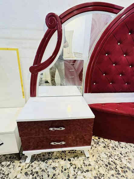 *********** رقم صاحب لغرفه ذمه اذا ماتكول من طرف مندوب اسماء 

غرفه نوم تركيه 8 قطع نضافه فول  وضخامه نضام بيبان سعره 550 الف
