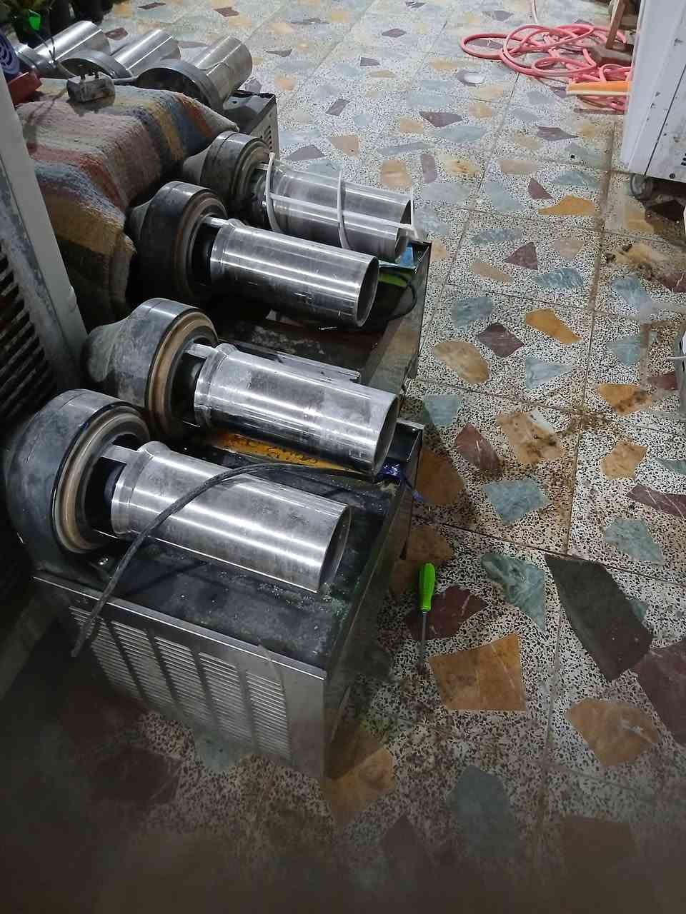 مكائن ايس كريم 3 و مكائن ازبري 6 مكينة عصير تركي ابيع شلع  وسعر مناسب اتصال على الرقم ***********
