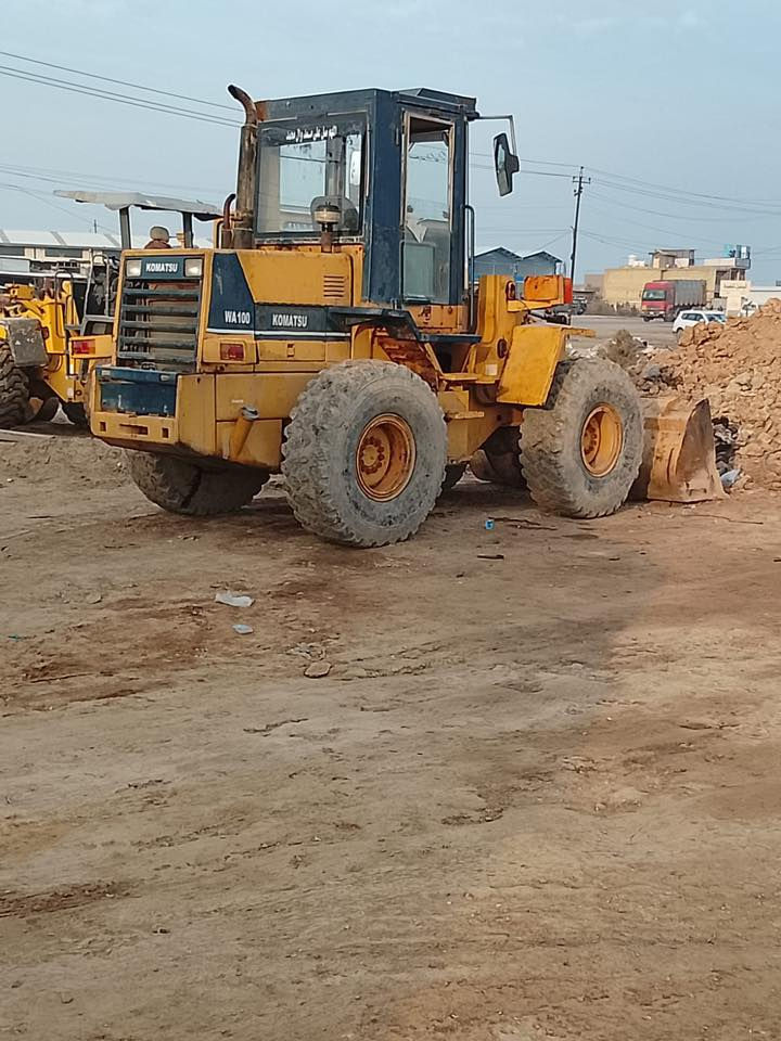 سلام عليكم كوماتسو حجم 100مكينه تجفيت جديد
كير اكسن جاهز العمل رقم بغداد الجديد سنويه 29
سعر 215

‭0772 940 0824‬
