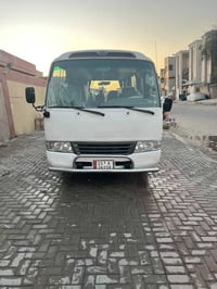 كوستر ناصيه موديل ٢٠١٤ للبيع مكينه كير حداديه خير من الله بيها بالجنطه...