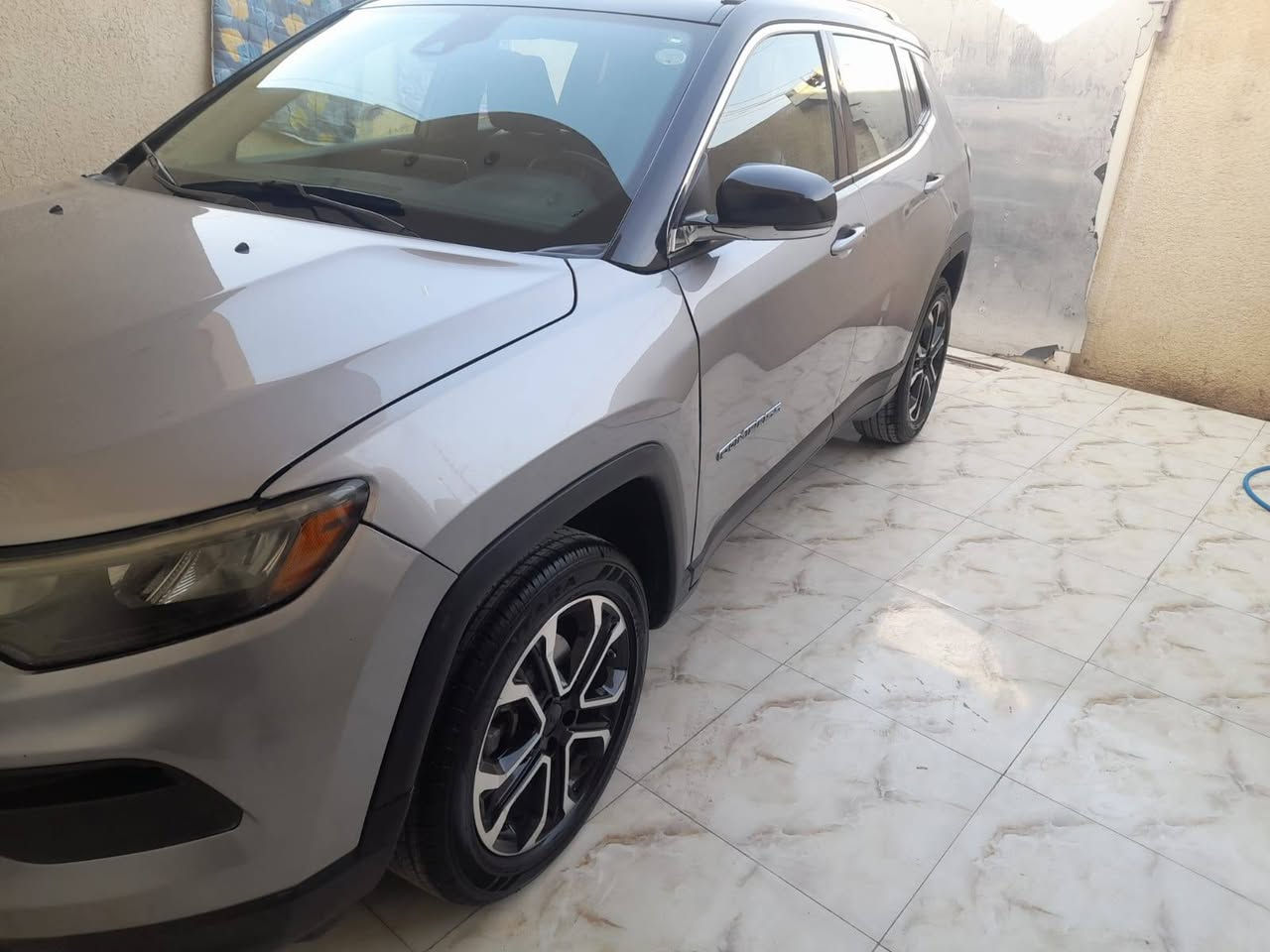 جيب كومبارس ٢٢ حادث جامغ ودعامية بدون دواخل ضربة خارجية .السيارة رقم ادهوك بسمي سنوية ٢٩. مكان السيارة ميسان . السعر ١٦٠ وبي مجال بسيط 
***********
