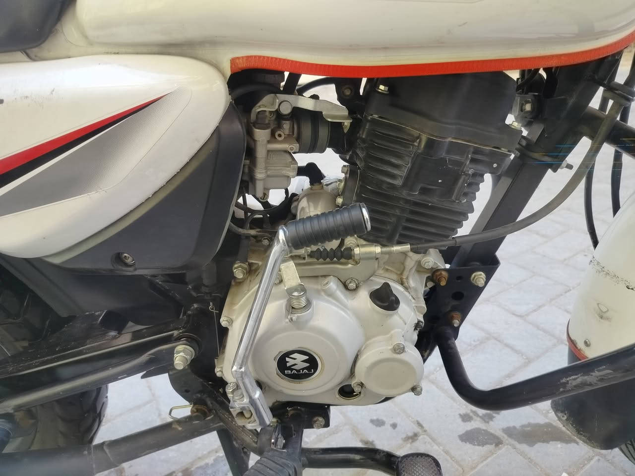 بوكسر 2022 نازلة 2024 
مكينة مكفولة برغي ما مفتوح دراجة استخدام شخصي ماشية 40 الف السعر 1800 رقم ديالى تحويل ثاني يوم
مكاني بغداد ***********
