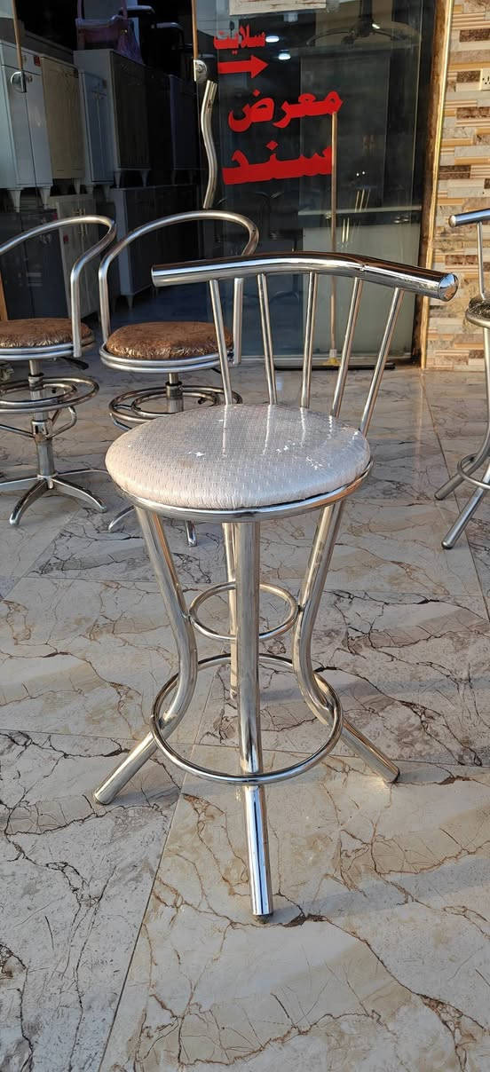 معرض ومعمل سند للبيع وشراء الاثاث المنزلي جديد ومستعمل داقوق سايدين العشاير قرب صيدليه النعيم دكتور خليل يوجد لدنيا تفصال قنفات وديوان حسب الطلب وباحدث الموديلات الاستفسار ***********@***********
