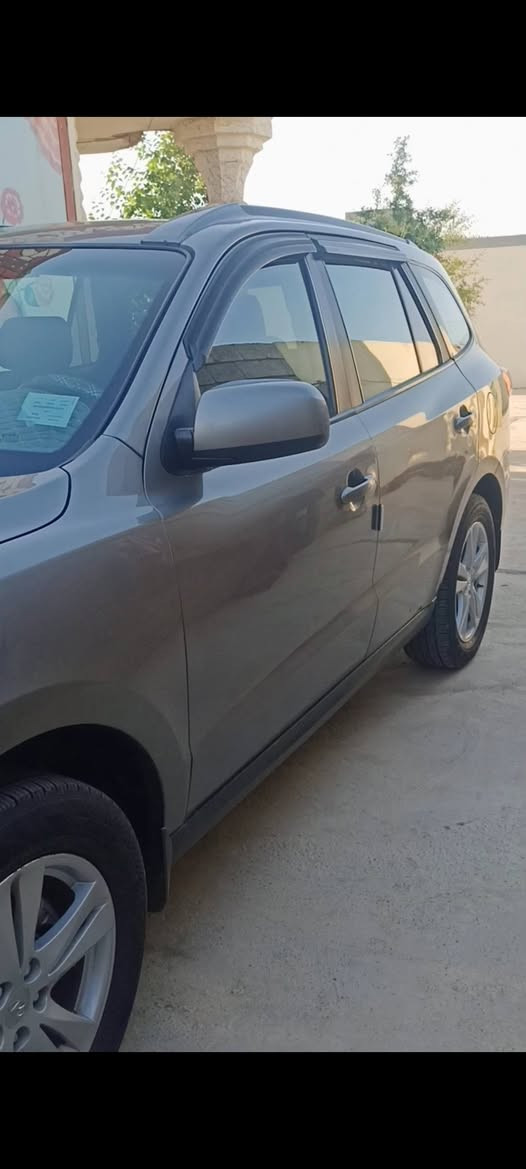 سياره سنتافي 2012 فول مواصفات
1_تحكم ستيرن
2_تدفئة كشنات
3_فتحت سقف
4_تبريد ثلج
5_محرك 2400
ما عدا البصمه السعر الاتصال على الرقم ***********
