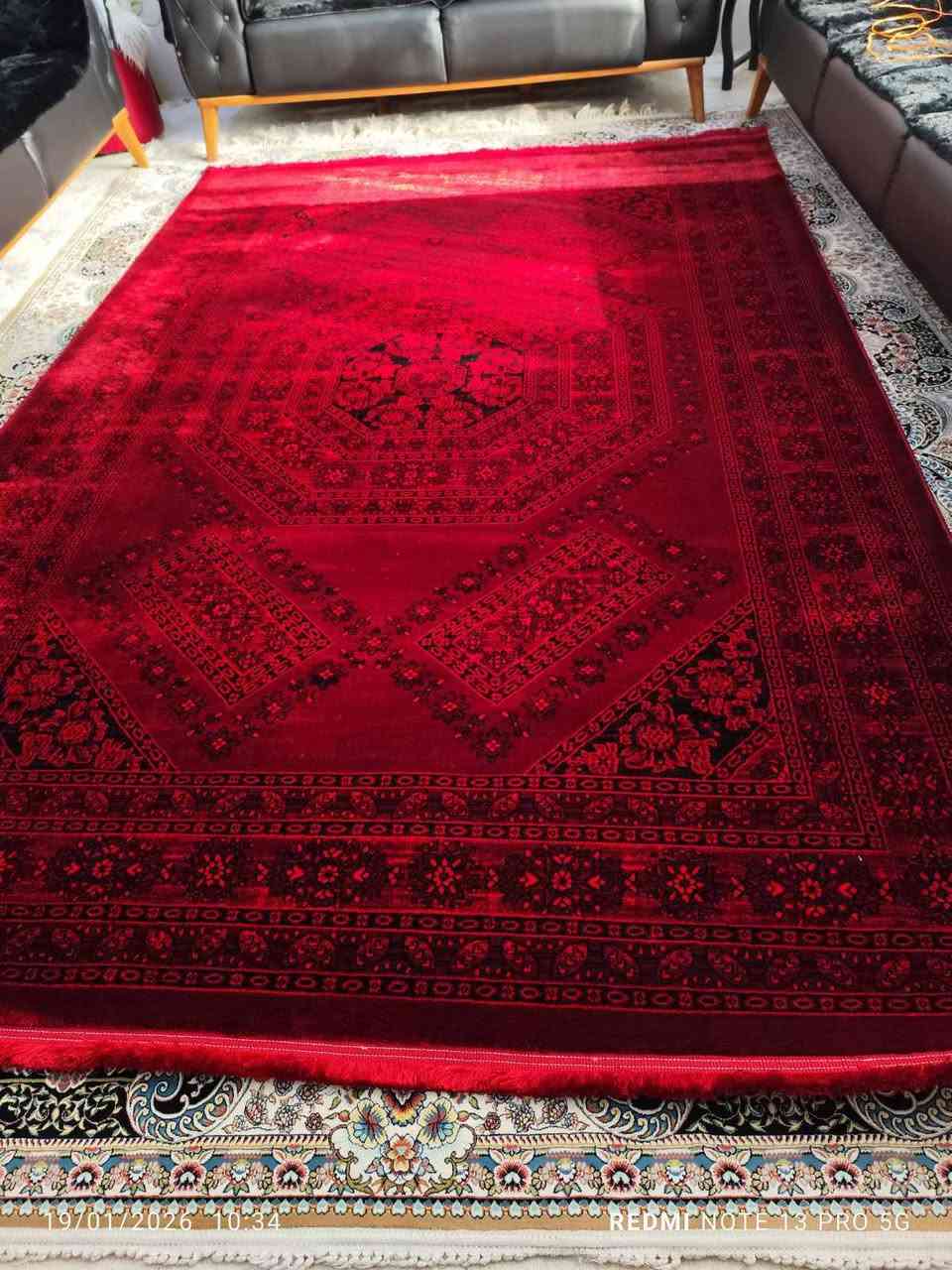 فەرش لوک  بەس کراوەتەوە لە لایلۆنەکەی  140.0000 پێدراوە. لە بەر شۆینەکەی ناگونجی  120 و معامەلە لە خزمەتاین ... تیبینی هی من نیە. هەر بەڕیزی ویستی  *********** السليمانية, العراق
