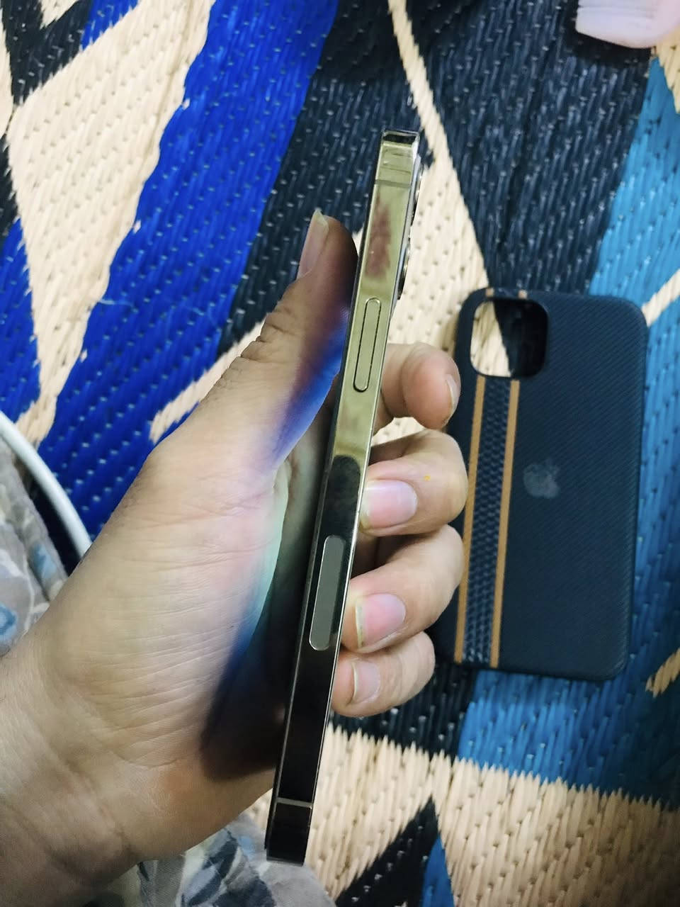 ايفون ١٢ برو فقط بيع او مراوس
الجهاز مامبدل اي قطعه ولا داخل صيانه فقط هذا الضهر كدامك باقي الجهاز مكفول بطاريته ٨٠ ذاكرته ٢٥٦ فيس ايدي شغال الجهاز وتر مامبدل اي شي وين متريد تفحص

السعر ٣٢٠ وبي مجال للشراي مو شراي لتعامل

مكاني بغداد مدينة الصدر خابرني ع رقمي او واتساب

***********
