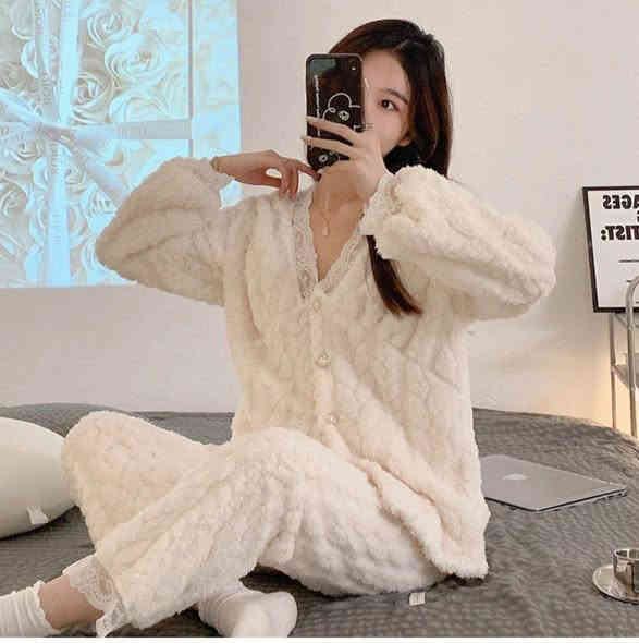 بنات شغل من داخل البيت كل الي عليج تنشرين البضاعه والج نسبه على كل قطعه انتم ضيفو السعر الي يعجبكم الي 
تحب تتواصل ويايه  واتساب  ***********
