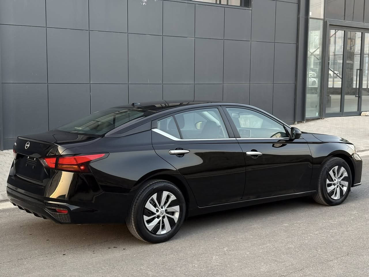 نيسان التيما 2025
فقط 1,000 ماشيه يعني زيرو

السياره فقط قبغ الصندوق مبدل ببلادي 
يعني السياره بدون صبغ بدون بارد بدون شخوط 
السياره كلش جديده و نظيفه
بجم امامي وخلفي كبس بدون ارباك كله شركة مطاك
كير و محرك وحجر و رادارات وكهربائيات بشرط 
دعاميه للدعاميه بشرط الفحص السياره مثل زيرو 
رقم كاتي ويا ٣ اشهر للترقيم مكان السياره سليمانيه

واتساب : ***********
