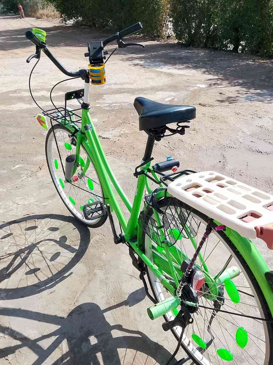 اسلام عليكم بايسكل للبيع الشركه BD النضافه 98٪ حجم 26 صارله ثلاثه أشهر من طلعته من  المعرض دفتر الوكاله وياه السعر 220وبي مجال للشراي العنوان كربلاة البزل الثاني رقم الهاتف ***********
