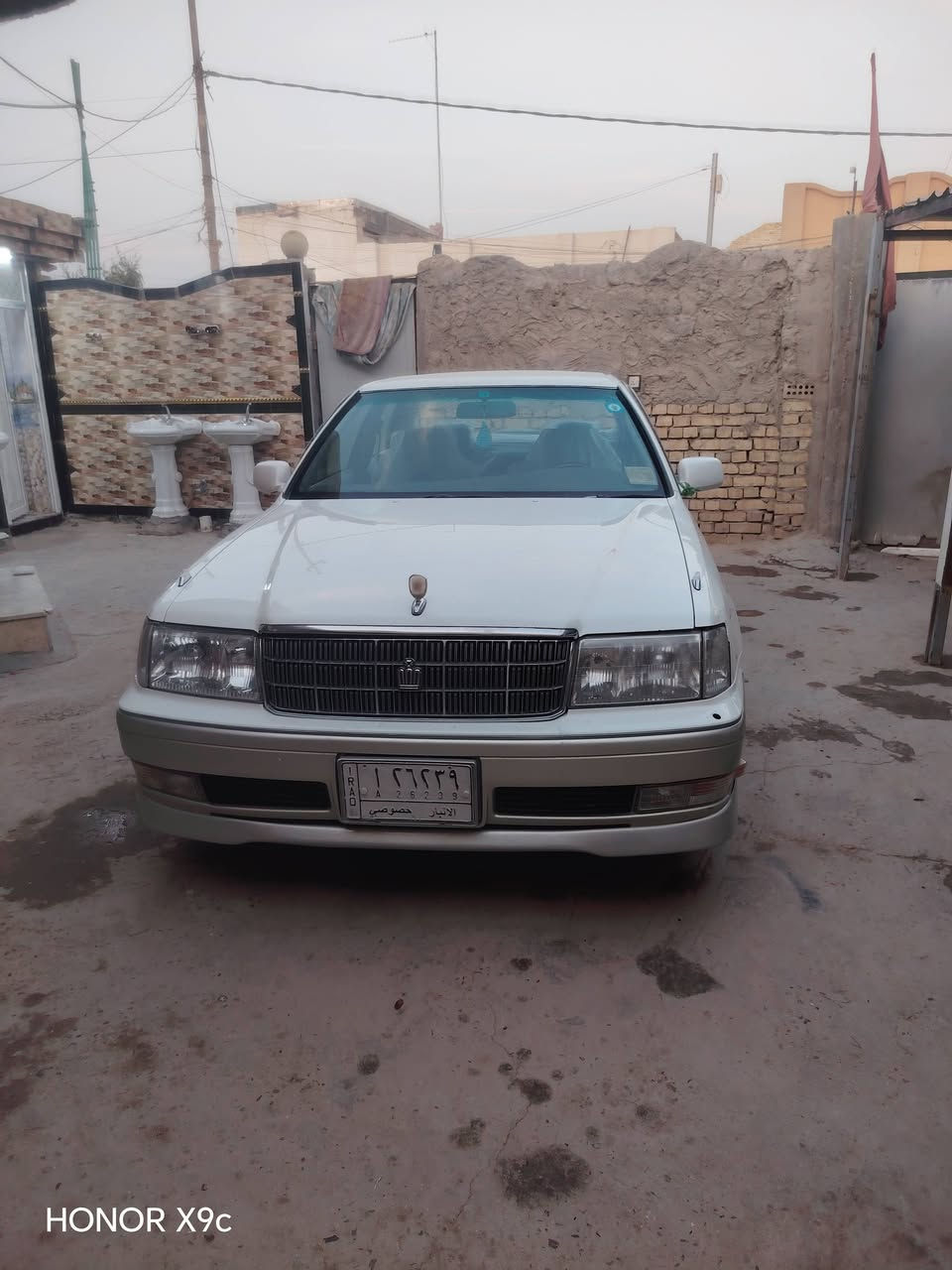 السلام عليكم راس الثور فلات مكفوله ضربه و كص ونقل جثه والاصوليات رقم انبار سنويه ل 2028 ب اسمي تحويل مباشر 
محرك فشتين جديد 3000
جنجر 12 قرص كرستال سياره جاهزه تخم تاير جديد حداديه مكان الحله  سعر 105 وبيها مجال 
***********
