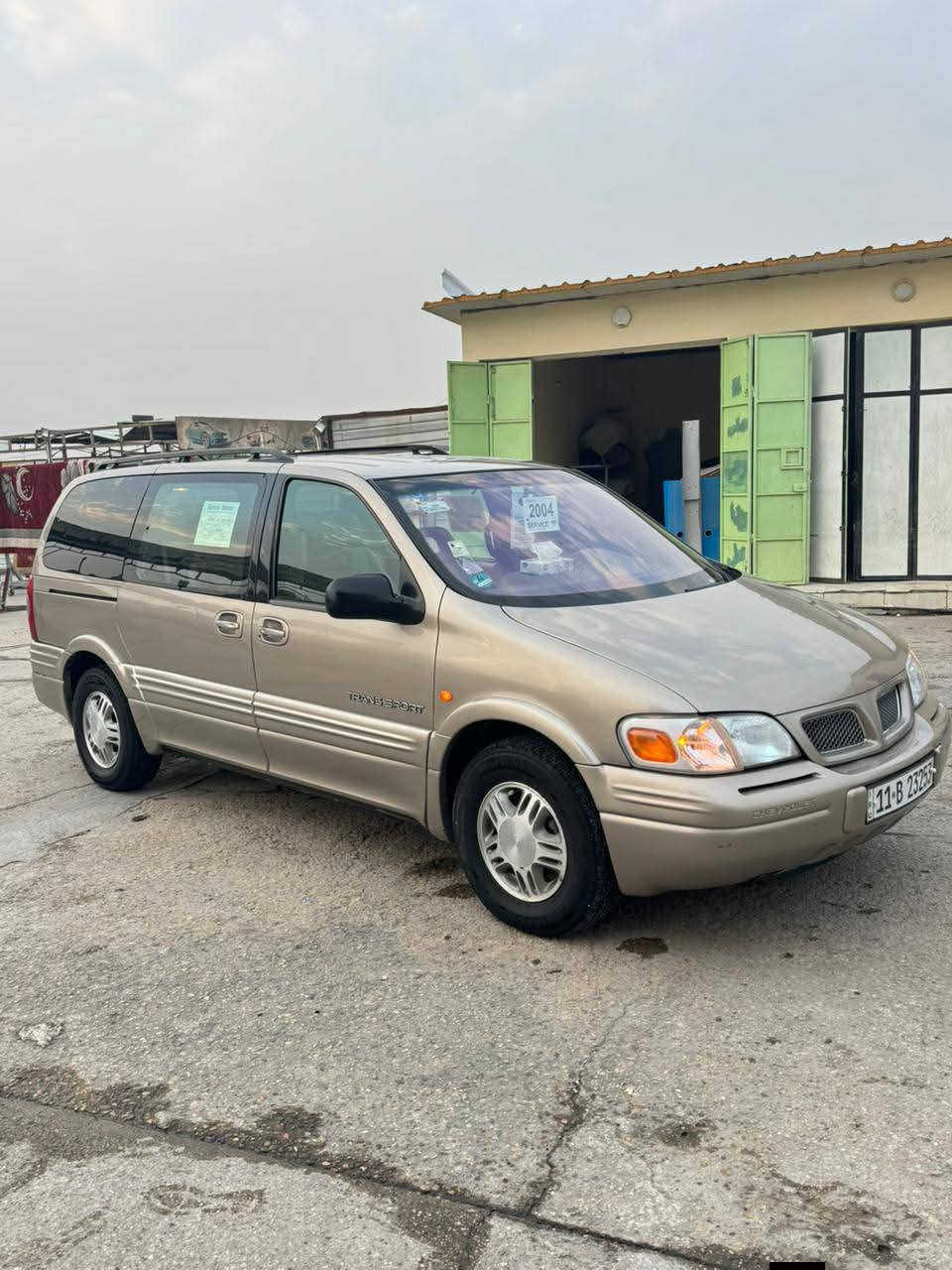 اللهم صلي على محمد

     السعر 88  سياره وضع شركه سبعه راكب 

 شوفرليت فنجر موديل 2004 رقم بغداد  ماشيه 143 الف حقيقي   صبغ فقط بنيد جماليه الباقي كفاله من صبغ وفتح 
وتبديل  وكفاله من شخط يعني نضافه 99 /100 سونار موجود

التفاصيل مكينه 3400 سته سلندر كفاله من فتح وتنقيص
 
كير مكينه حداديه امامي خلفي جديد تخم تاير جديد  

 تبريد تدفئة امامي خلفي شرط كهربائات كامله شركه 

دواخل السياره شرط شركه كلشي بيها جديد بيبان خلفي كهرباء 

سياره نضافه  شكد ماتوصفها قليل يعني مال جناي مال عائله 

حالها حال الجديد  لا تقارن السياره بغيرها تجي تشوف بعينك
 وتحكم 

الي مهتم بشراء اني خادم  الي يكول  مو سعرها اترجاكم اكو غيرها ربي يحفظكم  لحد يعلق تعليق سلبي مجال بسيط 

مكاني ديوانيه مركز السعر 88   

‏‪***********‬‏
