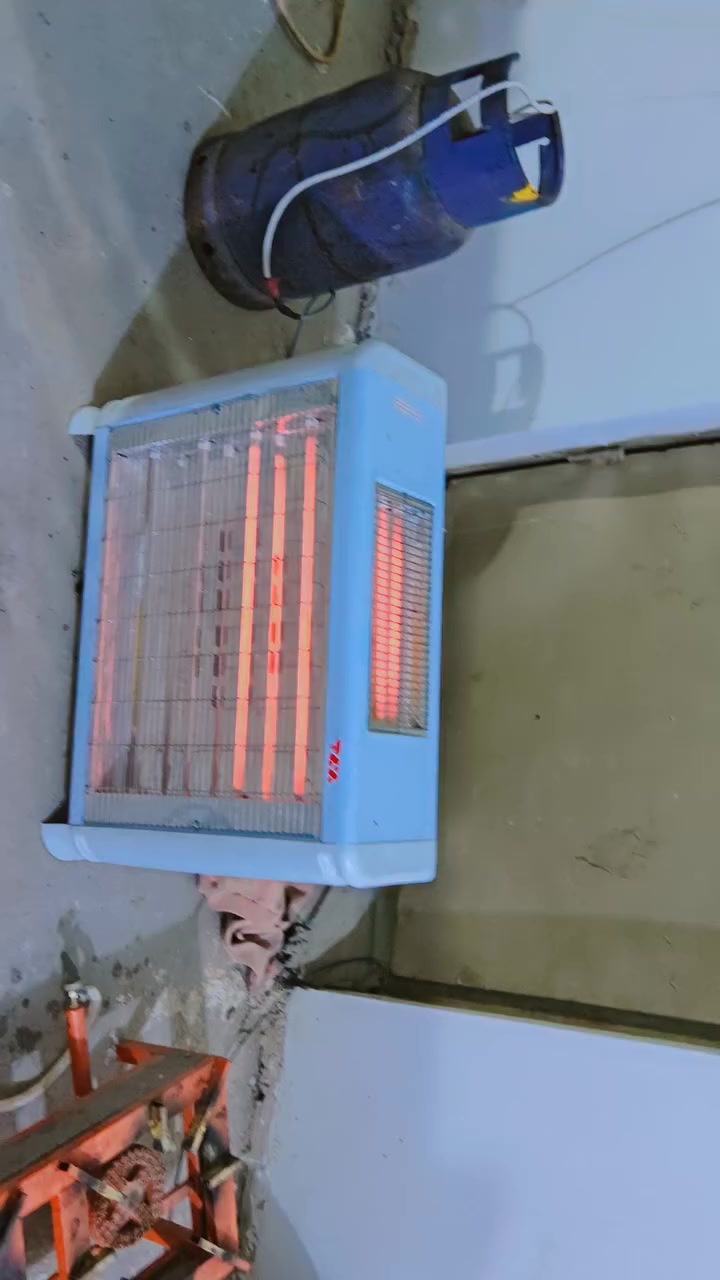 للبيع اغراض بيت وعندي ممصورهن بعد تعال واتساب ***********
