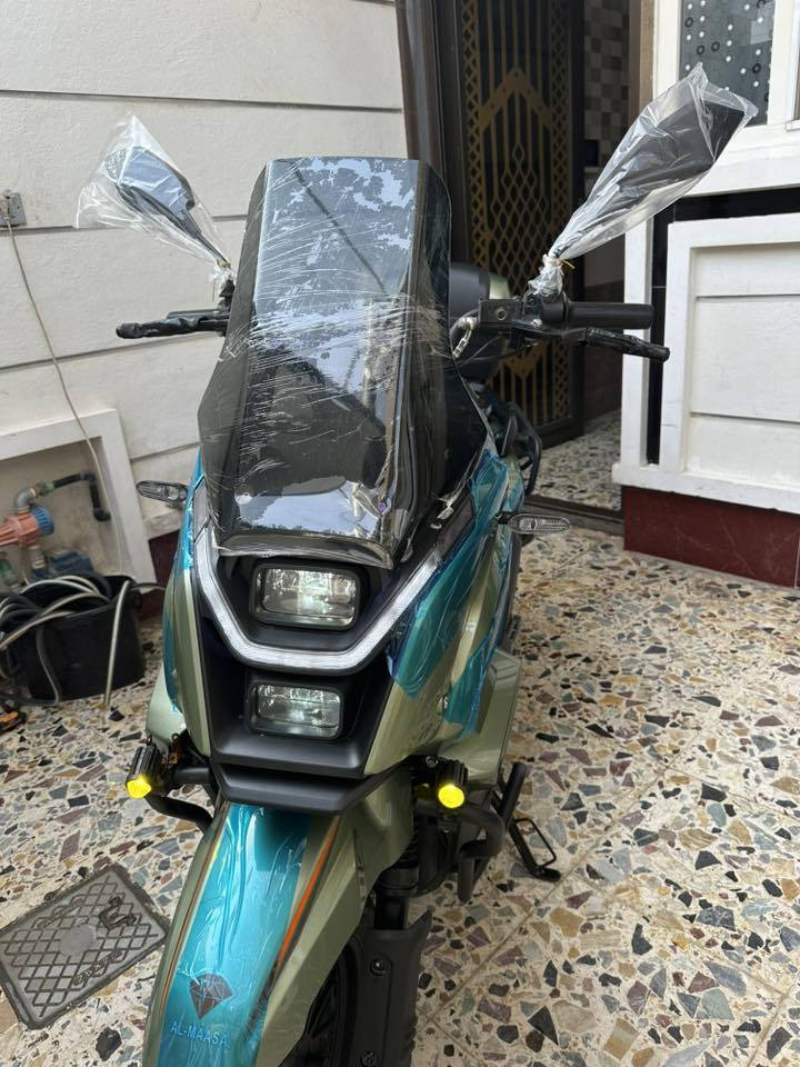 السلام عليكم ماطور شحن أباجي للبيع نوع ماسه موديل 26 ماطور مستعمل قليل جداً 6 بطاريات المصطره مو العاديات شرط تفحص يلا تاخذه بلاتوث دبل إشاره هورن لايت زنون عالي ناصي بك رجوع إلى الخلف ماطور عالي وتاير ١٢ ونص وياه خوذه وجادر سويجات ٢ بصمات ٢ كرتات ٢ سعره ٨٥٠ بي مجال عنوان رمادي تاميم اتصال على رقم ***********
