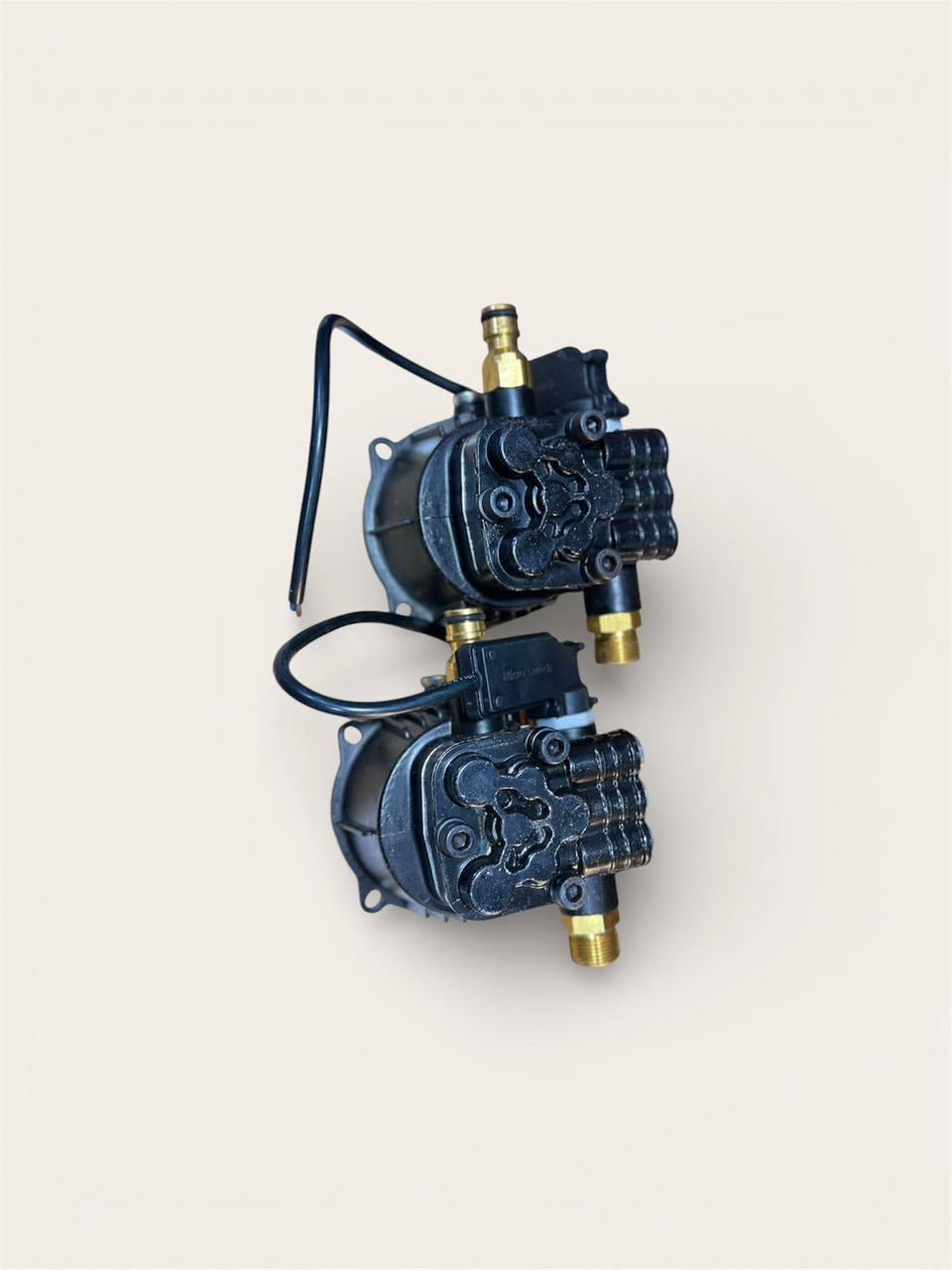 توفرت ادوات حتياطيه درجه اولى لفارة غسيل السيارات بسعر جمله *********** البصره الزبير مربد قديم
