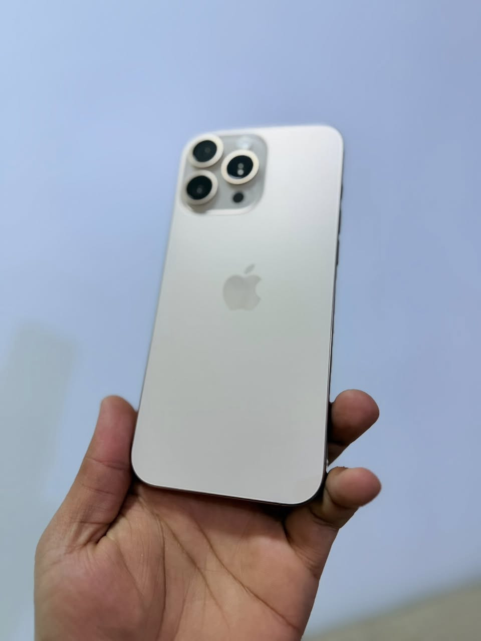 السلام عليكم
ايفون 16 برو ماكس 512 ماستر بطاريه 91
نظيف جدا كامل ملحقات السعر 1450
مكاني الدوره 
***********
