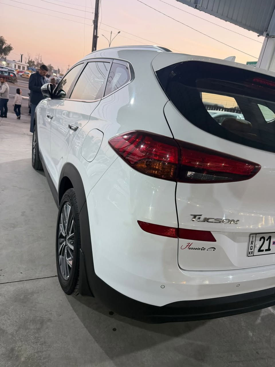 هونداي توكسون كوري
موديل ٢٠١٩
بصمة
شحن لاسكي 
بريك foot
جي بي ئس
ثلاجة
كشن كهربائي
حساس خلفي
حساس امامي
خمس طايرات ويل كروم
ليد
شاشة 
تبريد قطتين
داخل اصفر
رقم سليمانية
رقم جديد  والسنوية الجديدة لحد ٢٠٣٠
سيارة طلعت صفر من شركة بيدي لحد الان
مكان كركوك
سيارة مابها لاصبغ ولا بارد مكفول
بها ملاحظات بسيط
***********
