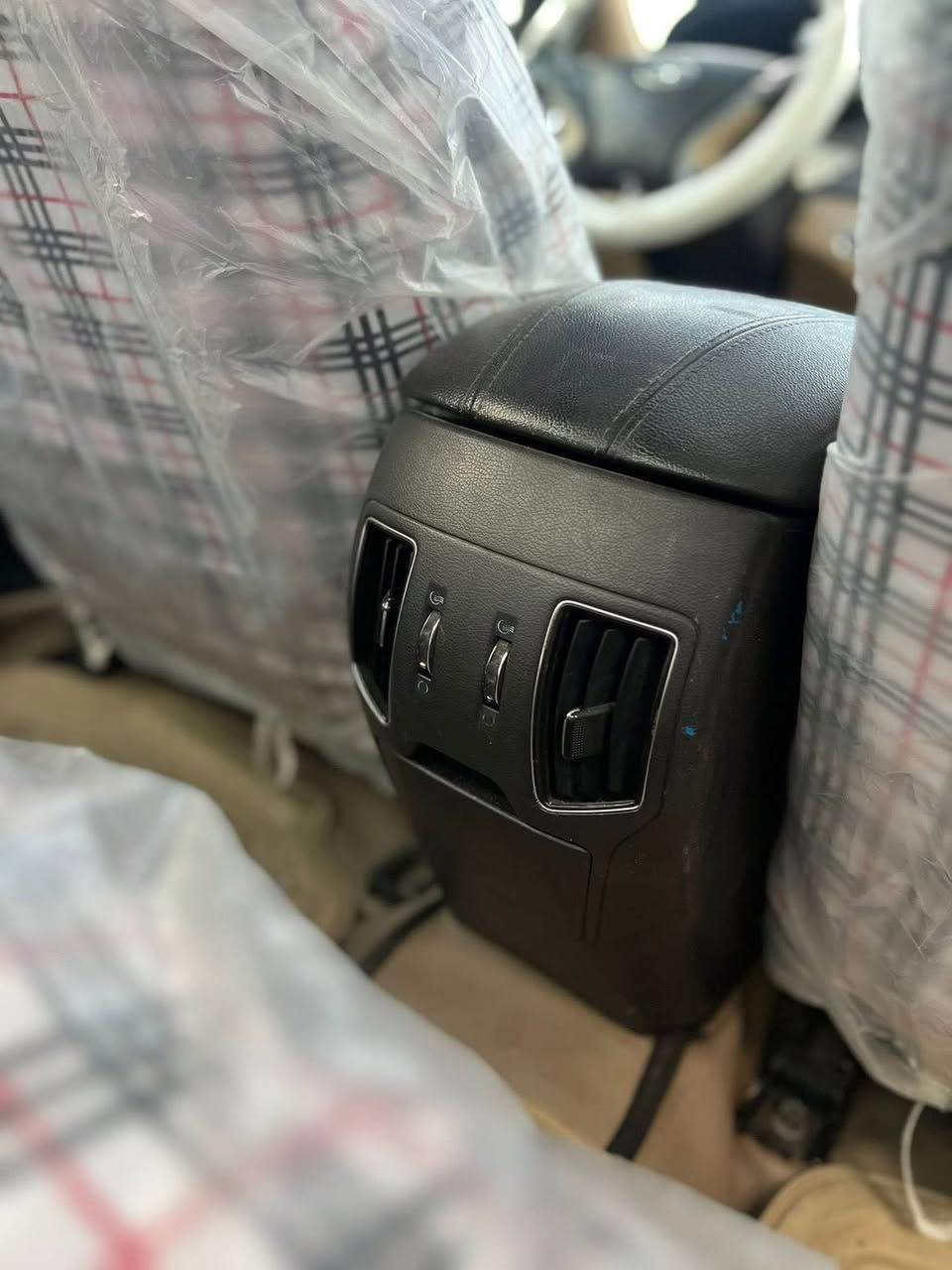 للبيع سوناتا وارد خليجي موديل 2011 فول مواصفات لمتدد رقم بغداد بسمي محرك 2400 ضرر صبغ 3 قطع بدون دواخل مكاني كربلاء  السعر 104 وبيه مجال ***********
