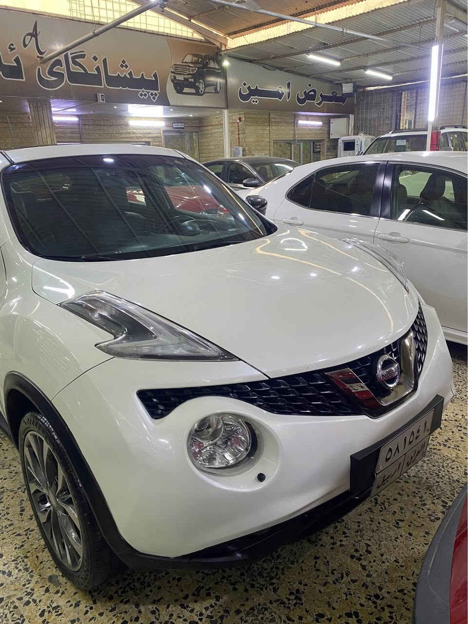 نيسان جوكى موديل 2018 شه ركه مو هند سه ياره يه كى زور جوانو نويه فوول فول مواسه فاتى توربويه سه ياره كه 117هه زار رؤيشتيه سه ياره كه يه ك بست قه له م كارى هه يه قوپه كى له ده ركه ى پشت سه ياقى هه يه لاى بنى سه ياره كه داواى 116وه ره قه ى ده كه م كه مى مه جال 
*********** أربيل, العراق
