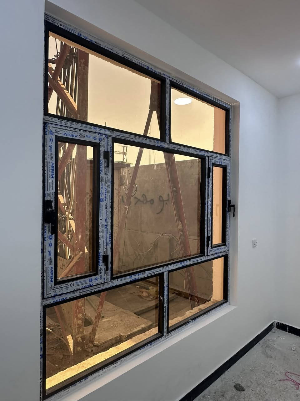 تم بحمد الله نصب شبابيك المنيوم 
وتثبيت الجام 

الموقع الحارثية 

دقة بالعمل 
سرعة بالانجاز 
اسعار مناسبة 

للاستفسار 
*********** 
***********
