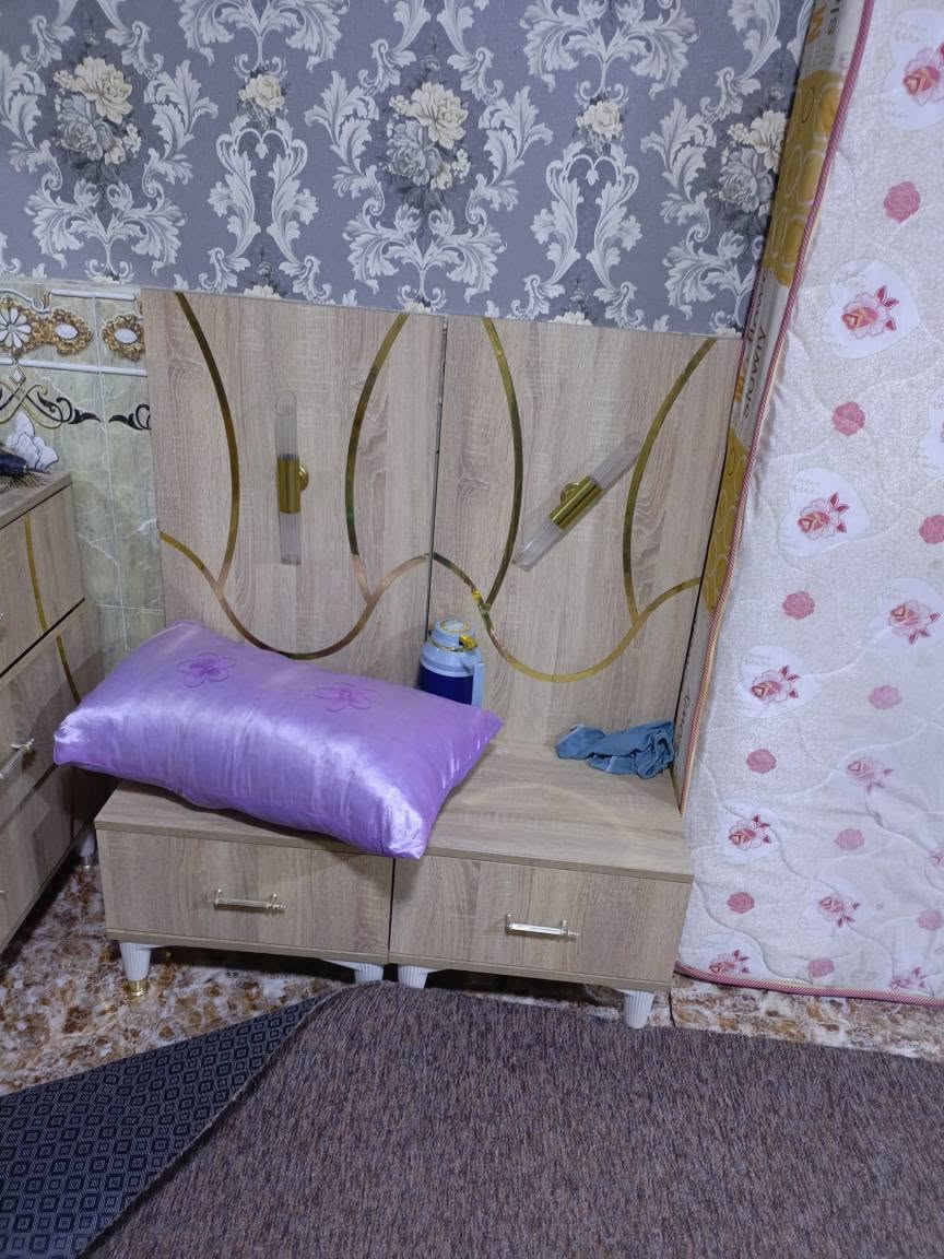 السلام عليكم غرفه نوم تركيا حجم وسط نضيفه كلش مابيه اي  ضرر السعر ٤٥٠  ولشراي يتصل موجود واتساب *********** البصرة, العراق
