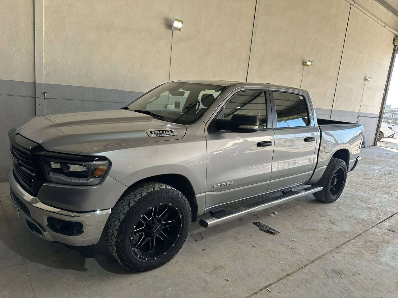 دوج رام ٢٠٢٣ كلين تايتل فقط دعاميه بك هورن ايتورك شاشه تيسلا سياره جديده ماشيه ٥٨ السعر ٣٤٠ وبي مجال بسمي تحويل مباشر *********** مكينه ٣٦٠٠ كشتات هيتر ستيرن هيتر حساس امامي خلفي مانع تصادم جامه الخلفيه كهرباء تشغيل عن بعد فول عدا الفتحه
