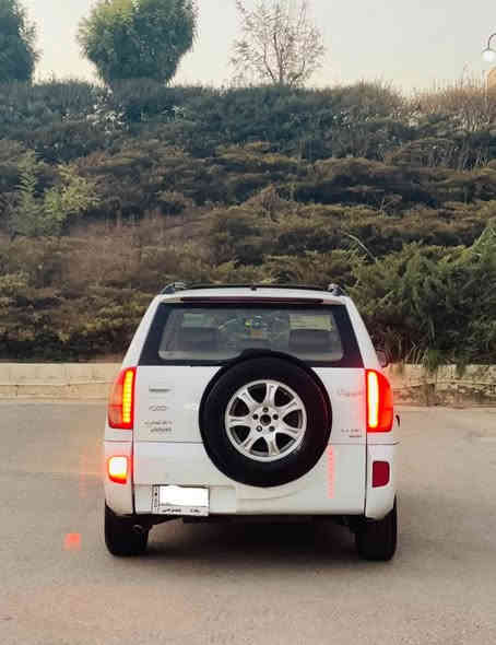 سەرەتا بەناوی خوا 
شێری تیگۆ مۆدیل 2013 بۆ فرۆشتن  
سەنەویە ڕەقەم ئەسڵی بێ کێشەیە
فول مواسەفاتە  
گێڕ عادی و تۆماتیک  
 تەبرید و گەرمی لەسەر سویچ 
کوشنی  جلد و هیتەر 
ناو زەرد   
سلایدە  
سەیارەکە دەعمی قورسی نیە  یەک بستی چەمەلەغی سەکنی بۆیاخە  لەگەڵ دوو پەڵە ساردی هەیە   سەیارەیەکی مەزبوت  و بێ عەیبە   بە شەرتی موس و بڕاوە   نرخی   48   گەڵا و معامەلەیەکی  کەمیشی هەیە وە گۆڕینەوەش ئەکەم بە شتێک بە دڵم بێت 

  ئەگەر  مشتەریت    تەلەفون  بکە خزمەتت ئەکەم بەڵام ئەگەر بەتەمای مالی خەڵک سوک بکەی ڕەحمەتت لێ بێ نە سەری من بئێشێنە نە سەری خۆت     بۆ تەلەفون  
 0782 830 2330 
  لە سلێمانیم السليمانية
