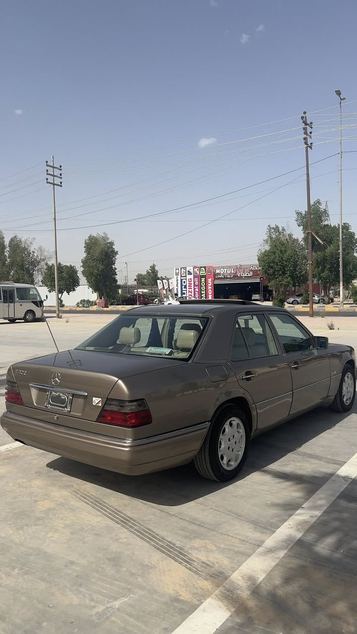 مارسيدس دب
مارسيدس دب 300محدث 320 

كفالة عامة من الضربة 

فقط صبغ جمالية 

موديل 91اصل محدث بيبي شبح 

رقم بغداد صدامي 

🔹مكينة وكير مكفولات 

🔹تبريد شغال

🔹مكينة بلادي مامحور 

🔹حدادية جديدة 

🔹تخم تاير جديد 

🔹ويل تفاحة جديد

🔹فتحة سقف شغالة 

🔹قواعد دبلات بلاديات 

🔹اريل ع فتحة السويج 

🔹كشنات كهرباء 

🔹غرفة بيجي جديدة بالجيس

🔹هورن مارسيدس البلادي 

سيارة خير من الله وماعايزه برغي 

وبالواقع احلى من صور 

وبالعافيه ع الي ياخذها 

العنوان📍 : النجف الاشرف

السعر : 95وبيها مجال للشراي


**إذا كنت صاحب هذا الإعلان وتريد حذفه لأي سبب، رجاءا أرسل رسالة إلى الدعم الفني**