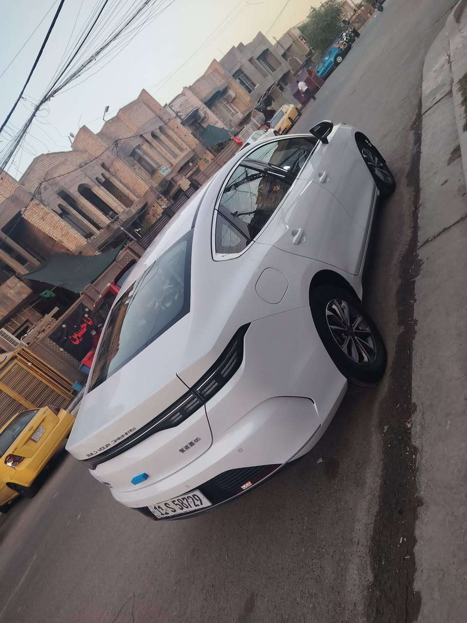 بي واي دي دسترويل للبيع
موديل ٢٠٢٥ السياره مبيها اي اضرار ع وضع الشركه السعر ١٩ مليون وبيها مجال مكاني بغداد البلديات ***********
