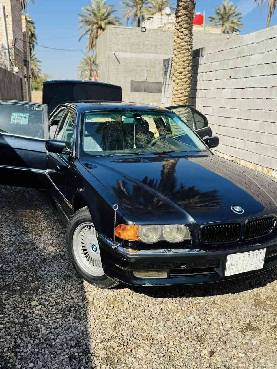 BMW 
‎موديل 1995 محدث 2000
محرك 8 سلندر (غير محور ) الاصلي بلادي
تبريد تدفئه 
كشنات جلد تدفئه تبريد تحكم كهرباء 
فتحه 
برده خلفيه 
فول مواصفات 1/1 
تخم تاير جديد
غرفتها جديده ونظيفه  
مصبوغه عام السياره مناقصها شي .ترايها وين متريد 
رقم بأسمي تحويل ثاني يوم 
📞📞📞📞📞
سعرها 85 وبيها مجال للشراي 
العنوان ديوانيه قضاء غماس 
‏‭ ***********
