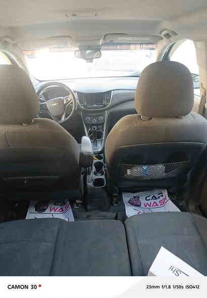 السلام عليكم سيارة للبيع
شوفرليه تراكس 2022
المكينة1.4توربو
سياره نضيفه وجاهزه 
حادثها جمالغ الامامي الايسر ودعاميه لا شاصي ولا لغد
اي استفسار***********
مكان السياره 
بغداد الشعب
السعر125$
