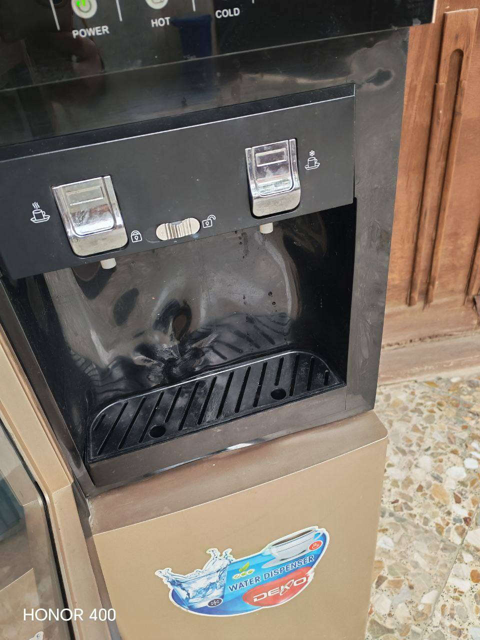 للبيع براد ماء ماركة DEKO
شغال 100% بدون أي عطل
حار 🔥 وبارد ❄️
نظيف جداً والاستعمال خفيف
شكله أنيق ولونه مميز
مناسب للبيت أو المكتب
السعر: 60 ألف دينار فقط


**إذا كنت صاحب هذا الإعلان وتريد حذفه لأي سبب، رجاءا أرسل رسالة إلى الدعم الفني**