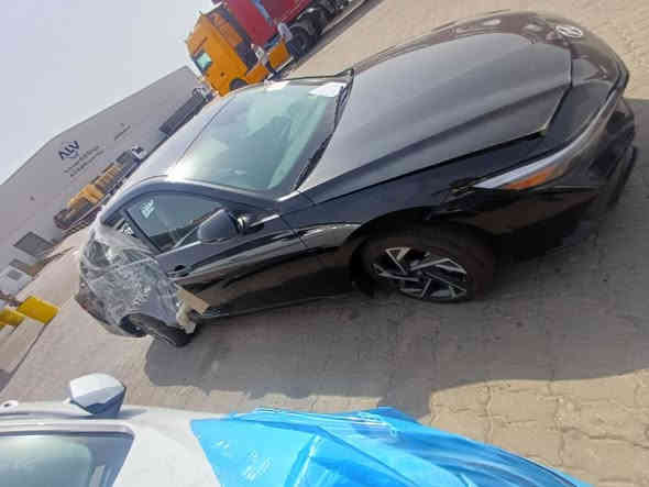 السلام عليكم النترا مديل 2024 وارد امريكي هايبرد لمتد فول مواصفات شنو مواصفات ابالك موجوده بيها الحادث مال امريكا فقط جاملغ خلفي ايمن وبل عراق صار بيها حادث جاملغ خلفي ايسر والصور موضحه كل شي الباقي مكفول من كل النواحي ايرباك مطاك غير بس مال الكشن الخلفي مرقم بغداد ترقيم جديد ماشيه 4000 قابل للزياده السعر 180 وبيها مجال حك جيتك 

المواصفات 
الون اسود ملكي 
شاشه دجيتال متصله فول مواصفات 
خزن ميموري كشنات 
سماعات سستم كامل 
كشن كهرباء 
كشنات تدفئه وتبريد بالكشن 
تبريد مناخي 
رادار امامي خلفي جانبي 
تشغيل عن بعد 
صندوق ذكي عند الاقتراب 
اشارة ترحيب للسياره عند الاقتراب 
وبعد بيها مواصفات هواي مذكرتها 
السياره مكانها بغداد الحريه او حي الجهاد للاستفسار الاتصال على الرقم التالي ***********
