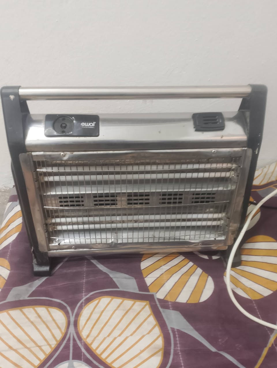 غراض للبيع شارع فلسطين قرب مستشفى الكندي ***********
