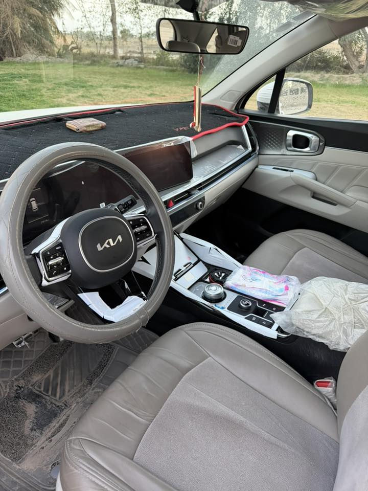 سلام عليكم كيا سورنتو 2024 فول 6 سلندر سياره كفاله شرط سونار سياره
ماشيه 23 الف كيلو
مكان واسط 
للاستفسار ***********
