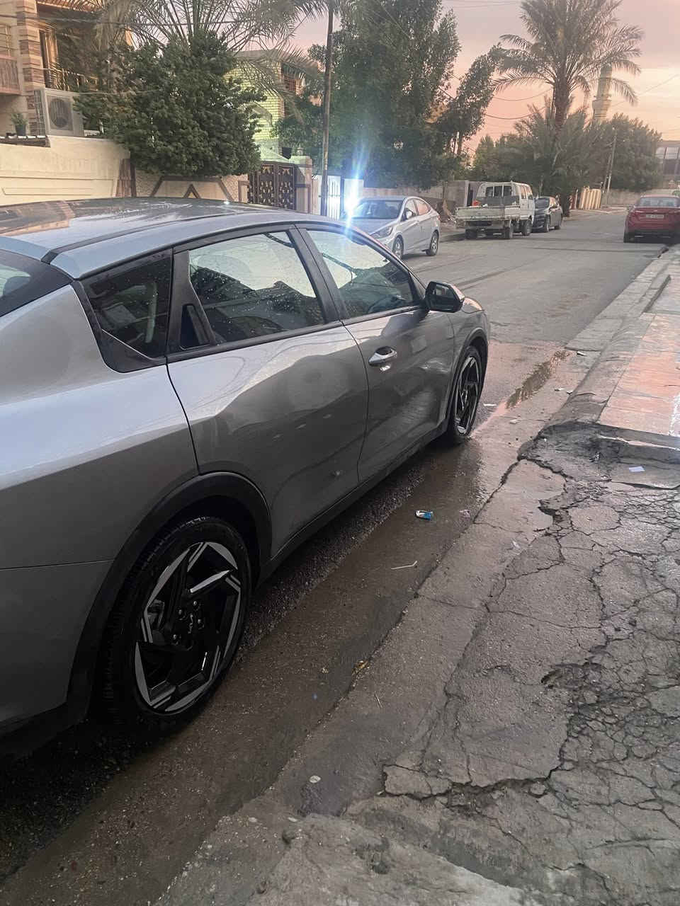 السلام عليكم
k4 2025  EX

وارد امريكي حادثة مرفق بالصور جاملغ خلفي بارد وتكمة صبغ وحافه البنيد صبغ وباثناء الترقيم رجع علية واحد ودعم الجاملغ الامامي حافة الجاملغ الامامي جهة الراكب صبغ  السيارة بدون ايرباك مواصفات EX معروفة فوول ماعدة الفتحة اوتو هولد سايد بريك بصمة 3 انظمة قيادة رادارات امامي وخلفي وجانبي جام الراكب والسائق اوتو شاحن لاسلكي شاشة متصلة ديجيتال تحكم سرعة بصمة وتشغيل عن بعد مثبت سرعة مانع انزلاق تحديد مسار وباقي المواصفات معروفة السيارة ماشية 20 الف السعر 180 وبي مجال للاستفسار ***********
