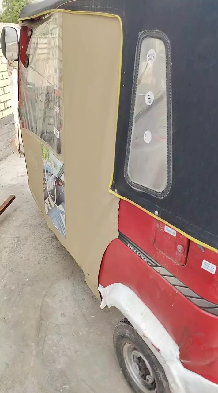 السلام عليكم تكتك تفي اس ١٧ هل موجود أوراق كامله بيهن ٣ ورقات سحب يطيحن من سعر التكتك سعر ٢٢٠٠ وبيها مجال *********** واتساب فقط الرقم معلق التكتك حلوه
