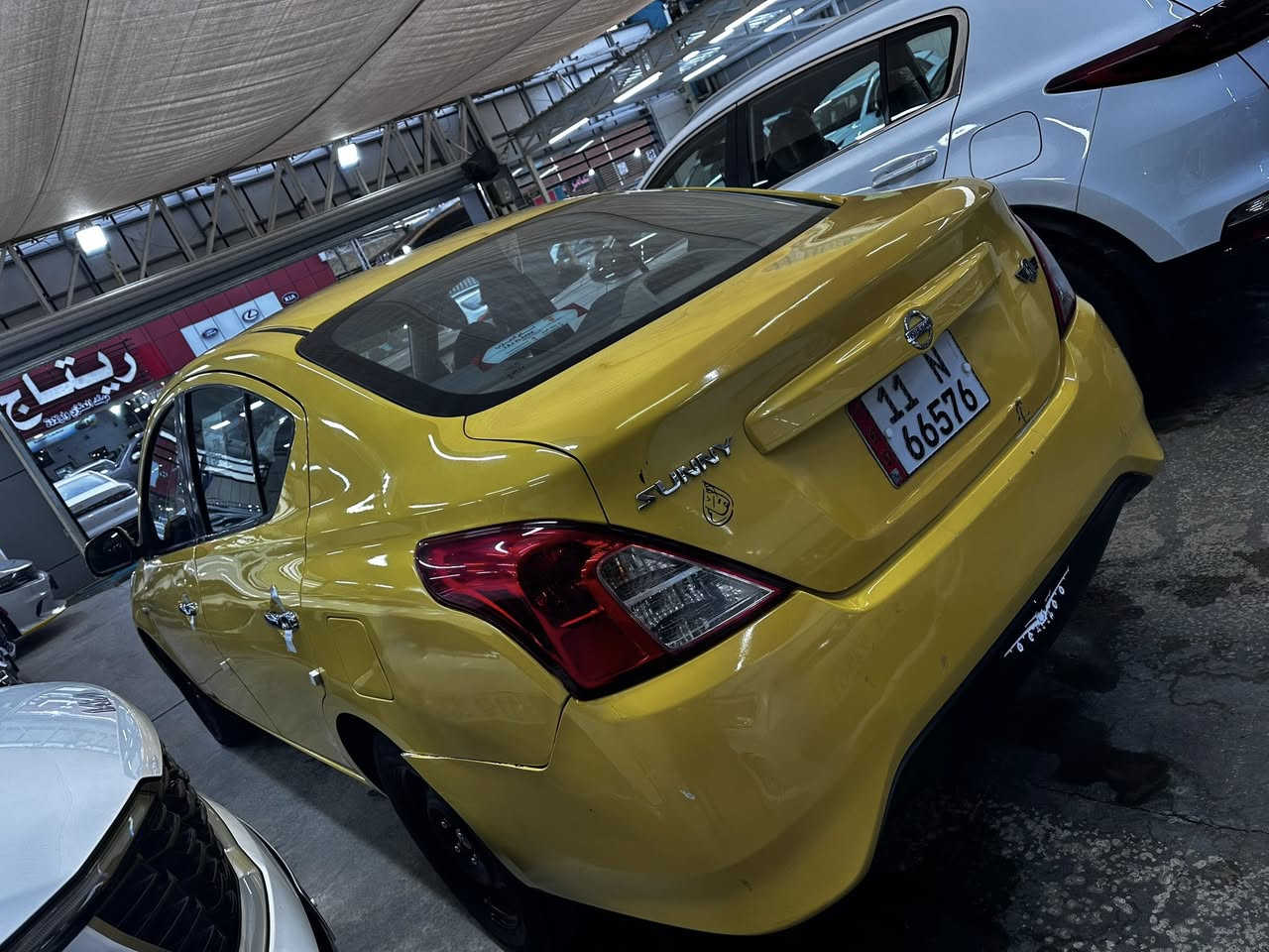 تحيه طيبه الاخوه الأعزاء نيسان سني هندي ٢٠١٤ ماشيه ١٢٥ السياره نضيفه جدا بيها الشاصي الأمامي الأيمن ضرر ومعمر وتلكيط معجون في اجزاء السياره رقم بغداد الجديد ابسمي سعرها ٨٧ قفل مكانها البياع او العامريه 
***********
