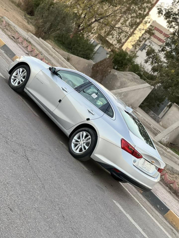 السلام عليكم
ماليبو موديل 2018 للبيع  بسعر مناسب ١٠٢ وبيه مجال قليل 
المواصفات 
تشغيل بصمه 
4 بيبان بصمه 
شاشه كامرا خلفيه دواره
كشن كهرباء 
تحكمات ستيرن 
شرط مكينه جديده لا صوت لا بخار 
صدر خلفي امامي جديد 
شرط تبريد ثلج تدفئه نار 
بيه بونيد وشويه جاملغ صبغ شرط بدون اي داخل 
شرط تحويل وغرامات 
العنوان تكريت ***********
