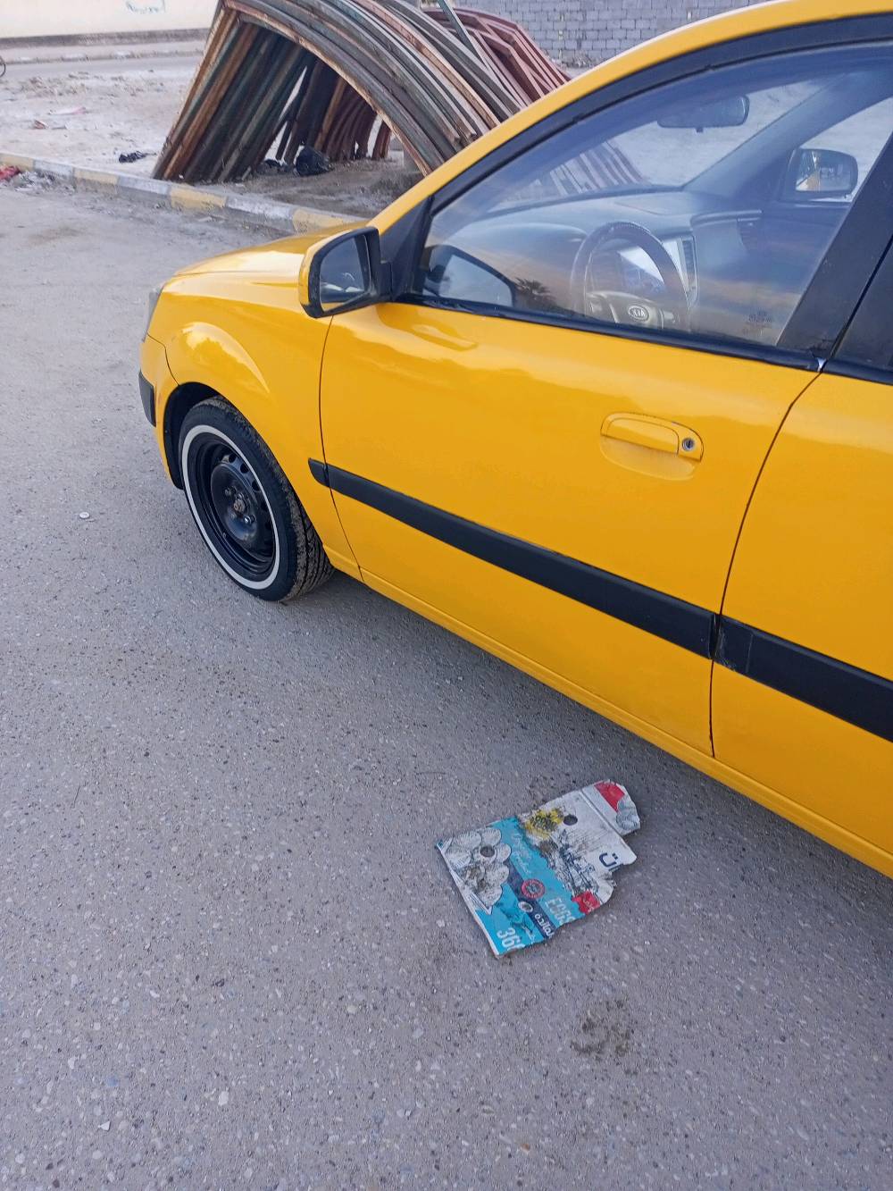 كيه ريو 2008وارد امريكي محرك 1600
سنويه ل29 رقم مميز رقمها ذي قار 
عنوان ناصرية مركز 